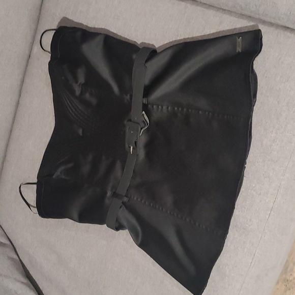 Black Sweetheart Neck Bustier Blouse by Guess - Picture 4 of 4